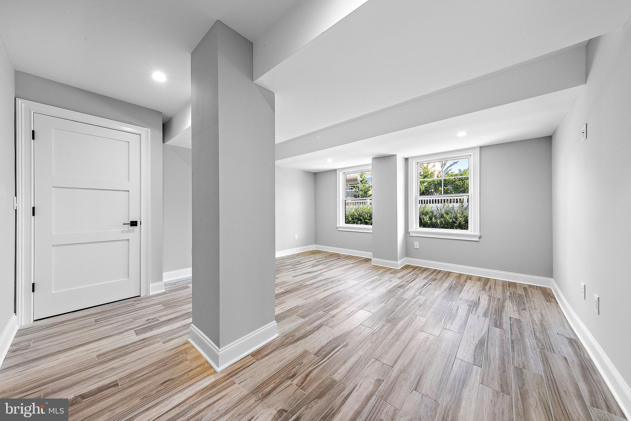 131-C LONG BEACH BOULEVARD