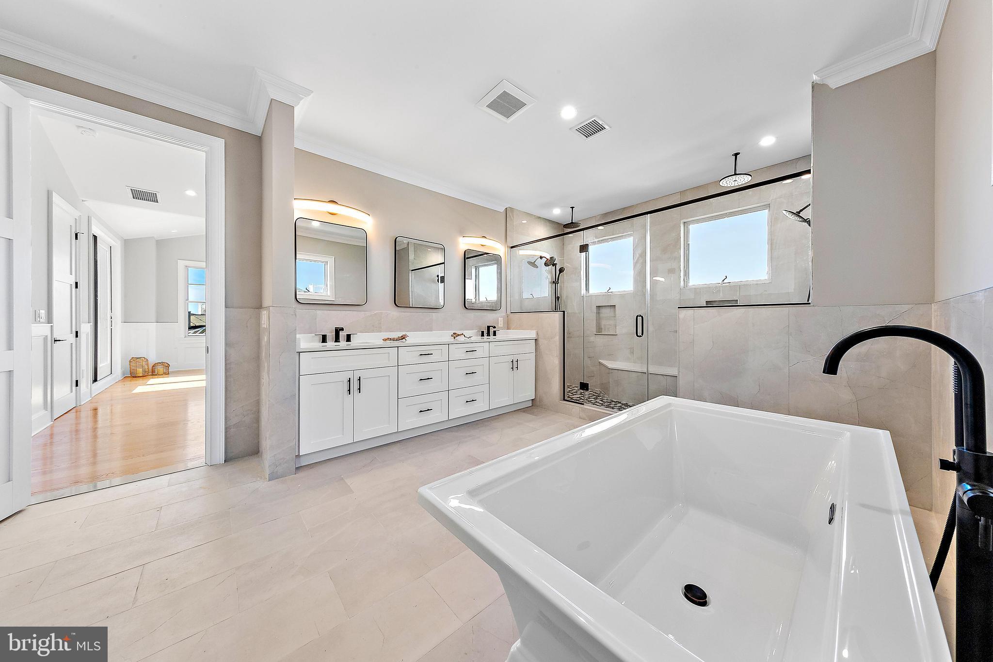 131-C LONG BEACH BOULEVARD