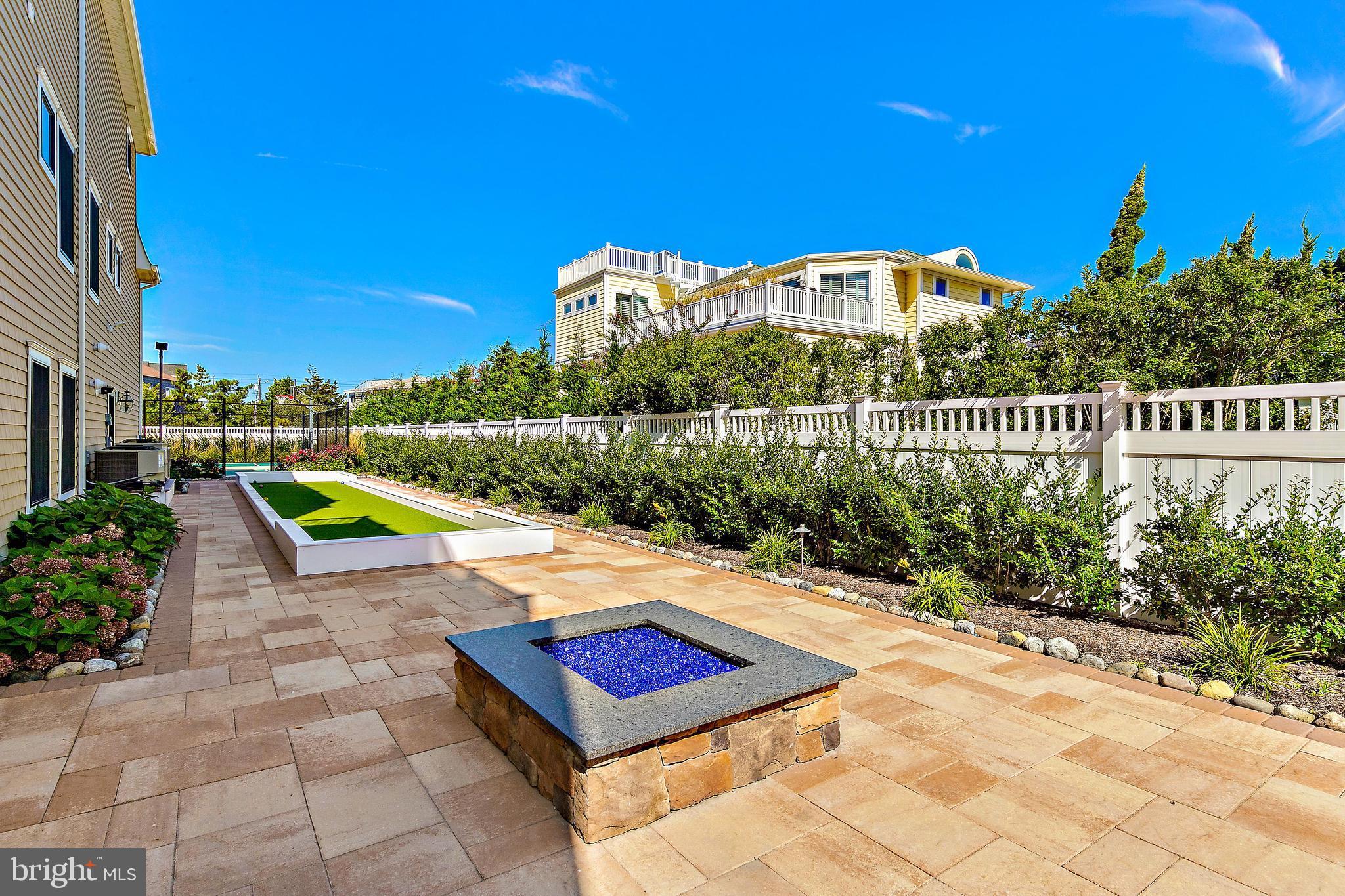 131-C LONG BEACH BOULEVARD