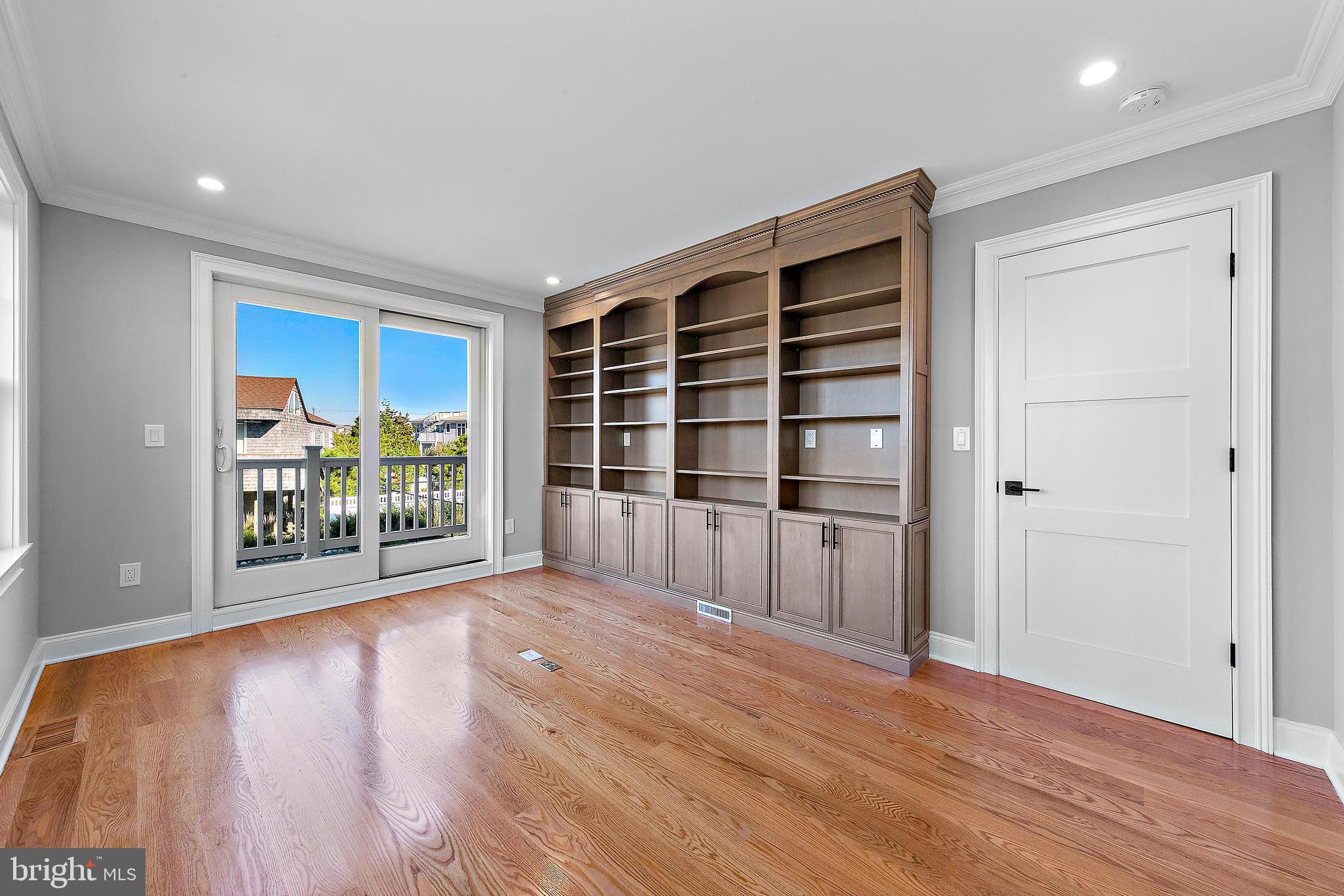 131-C LONG BEACH BOULEVARD