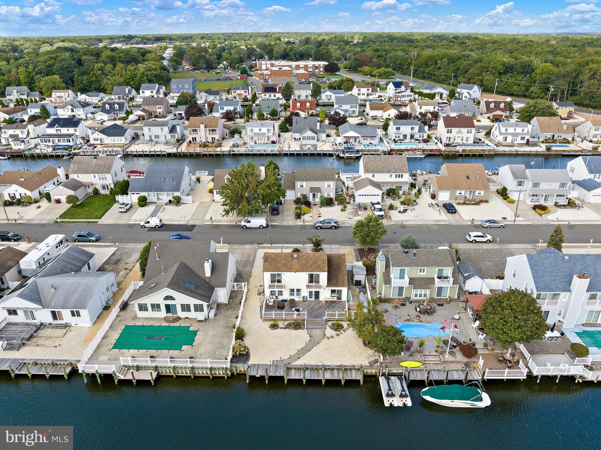73 STORM JIB COURT