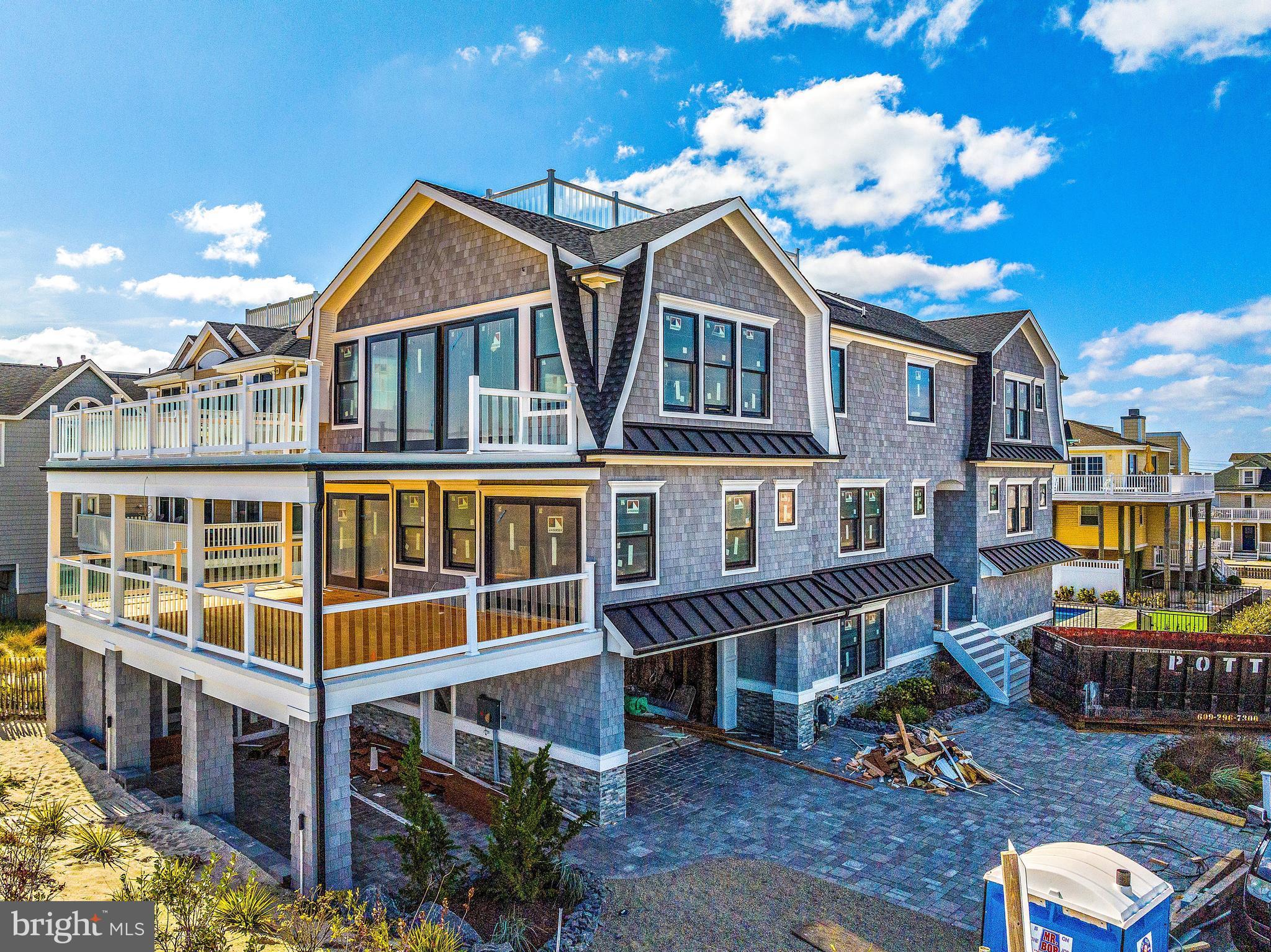 110 E JEANETTE AVENUE