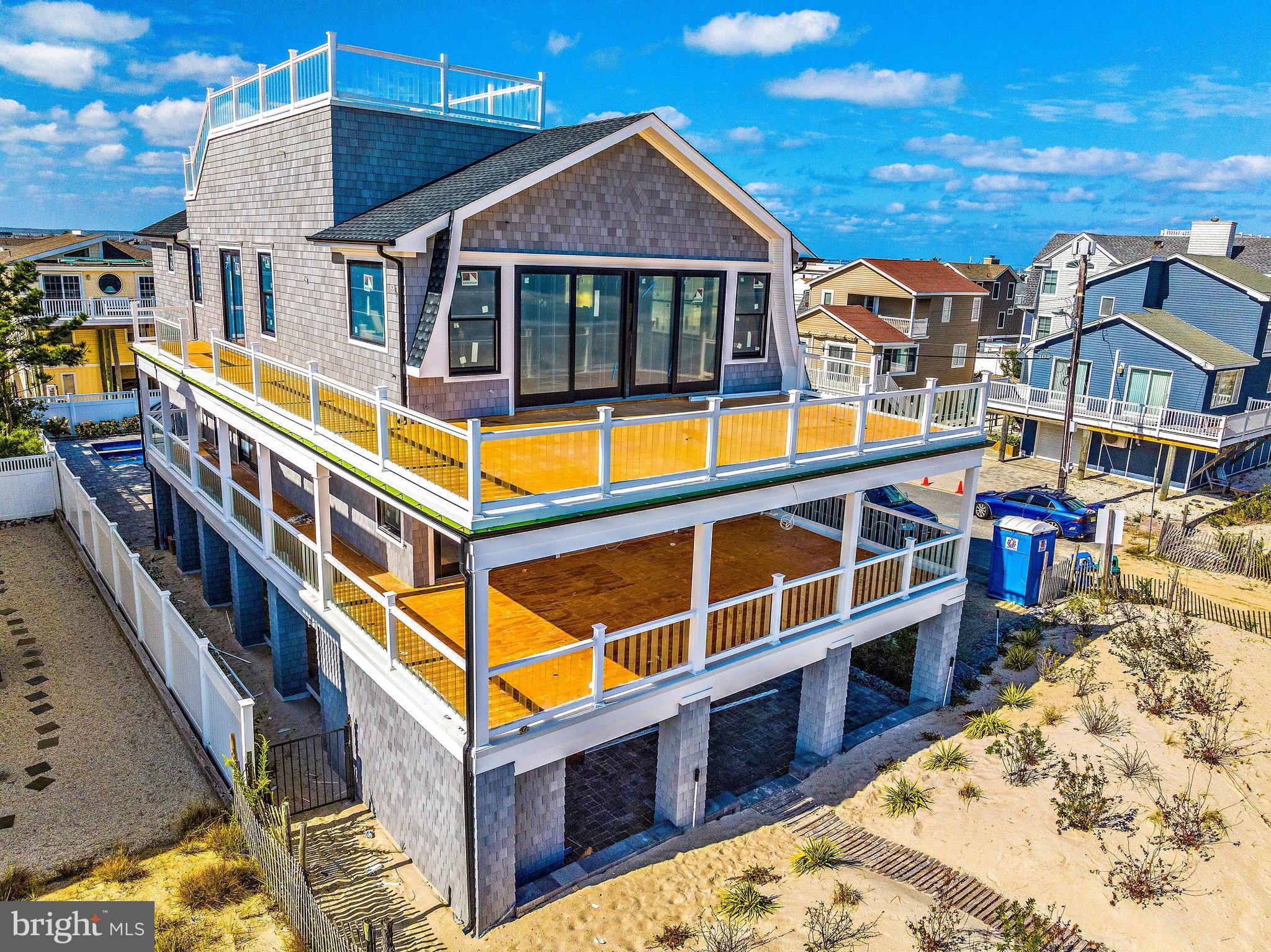 110 E JEANETTE AVENUE