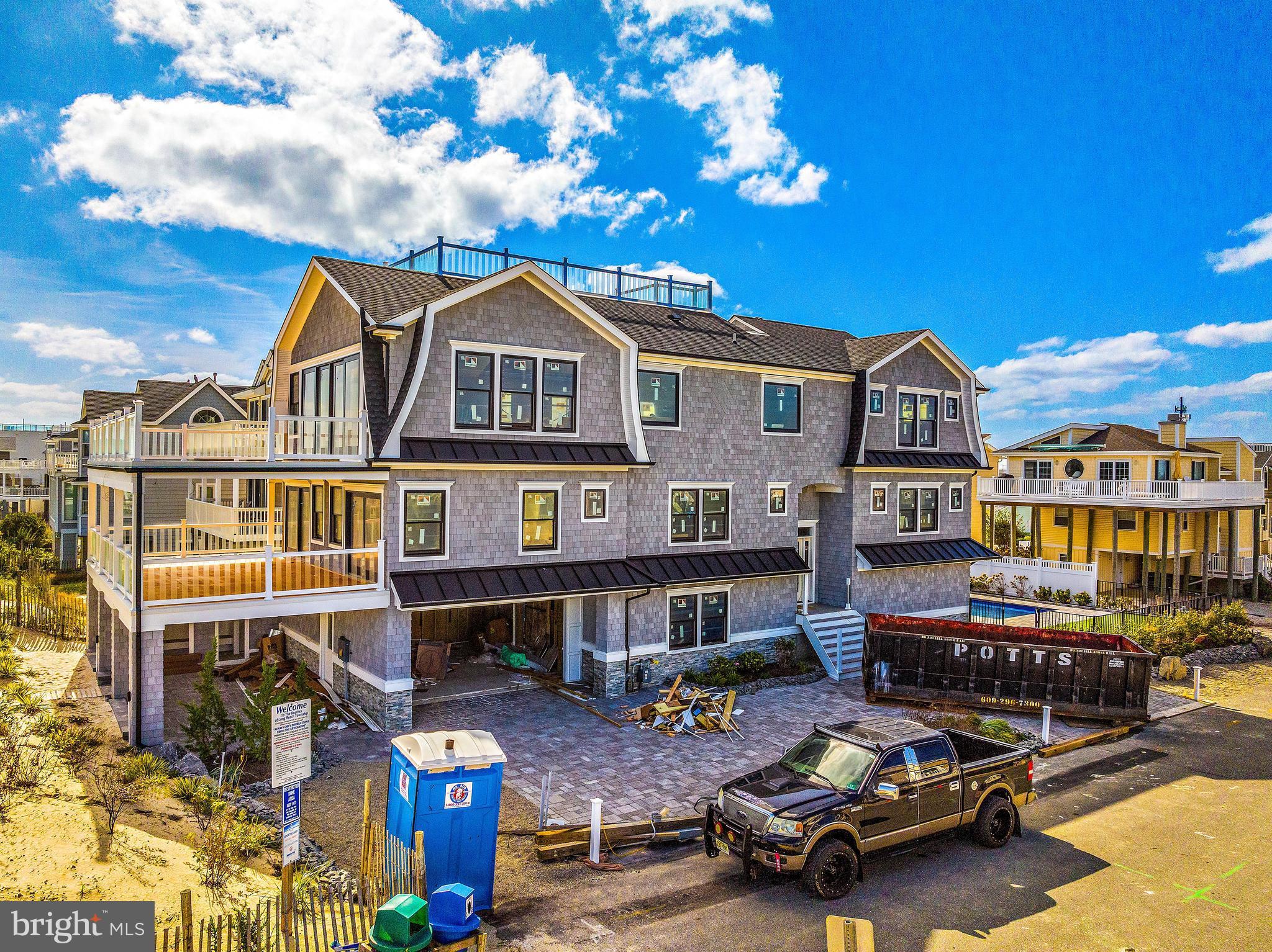 110 E JEANETTE AVENUE
