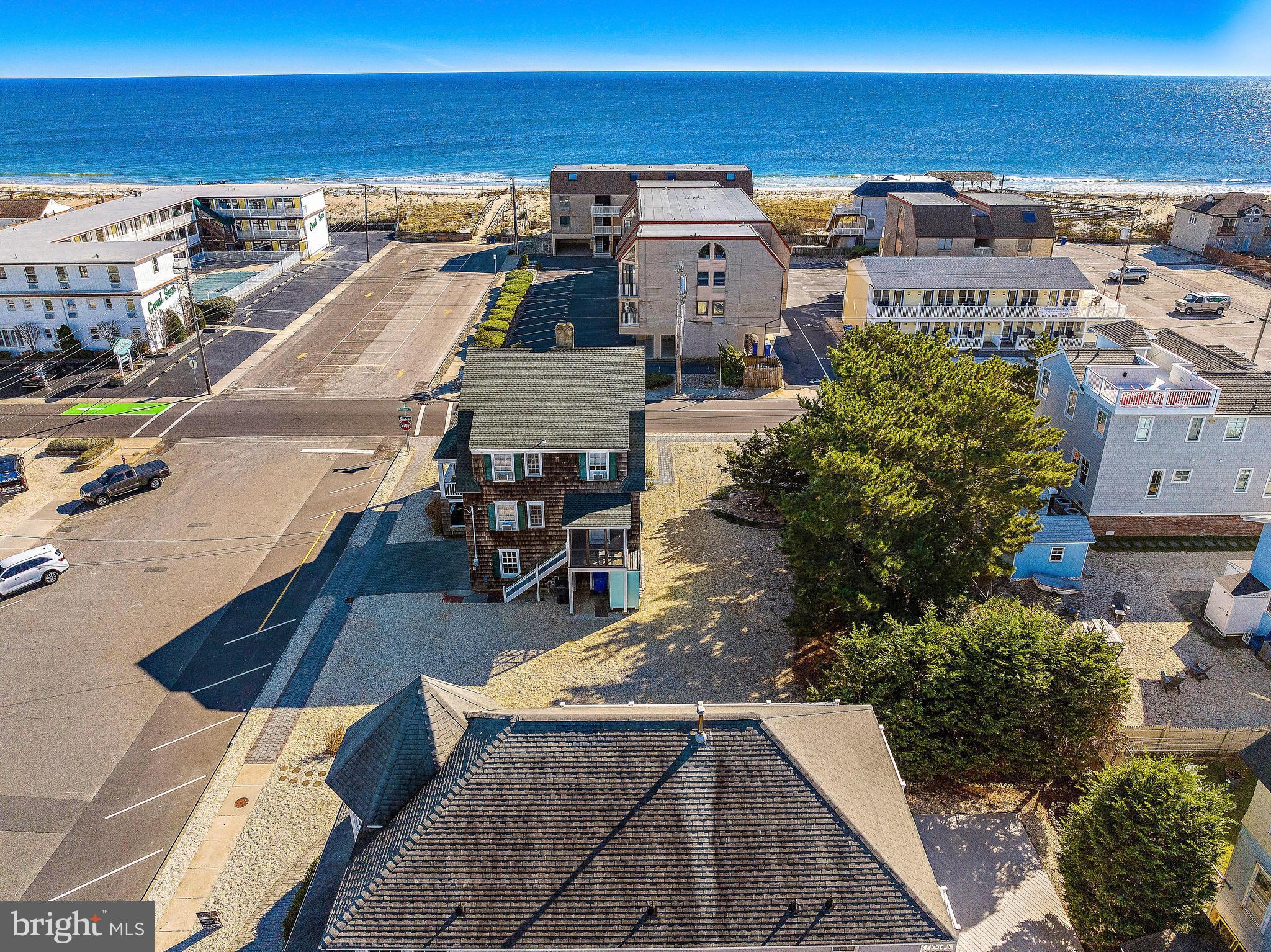 300 S ATLANTIC AVENUE