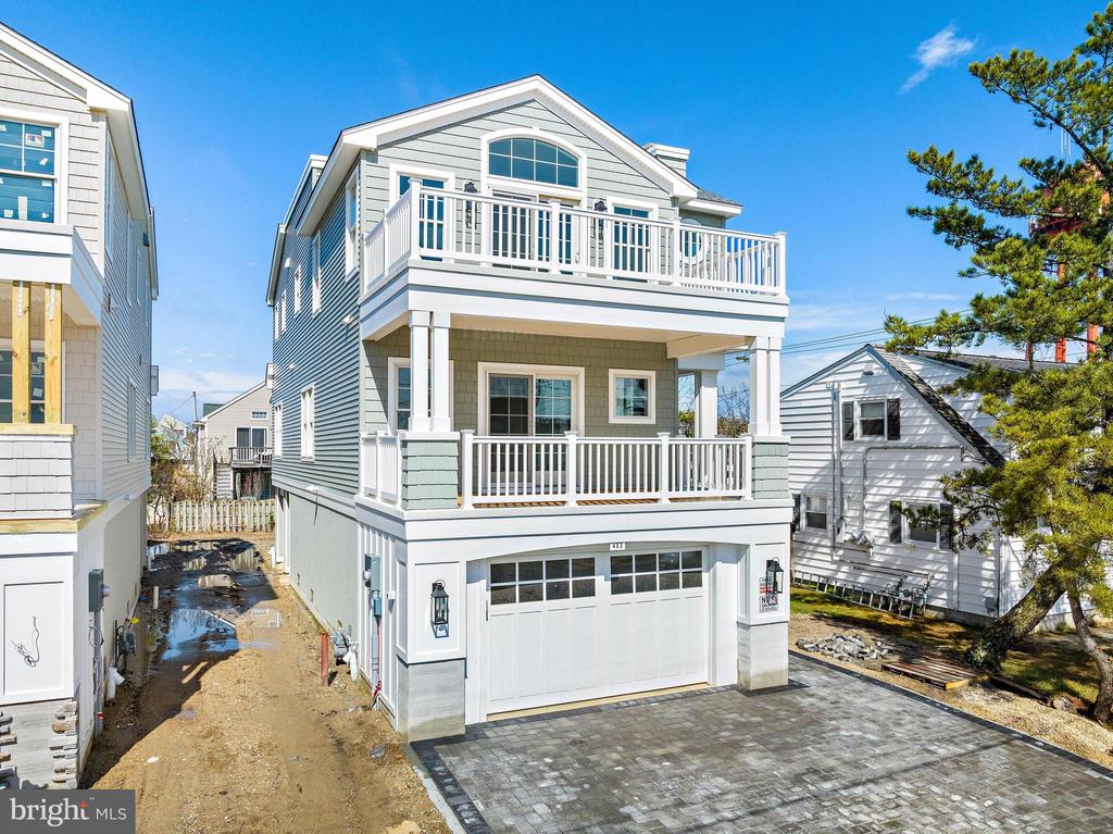 403 AMBER STREET
