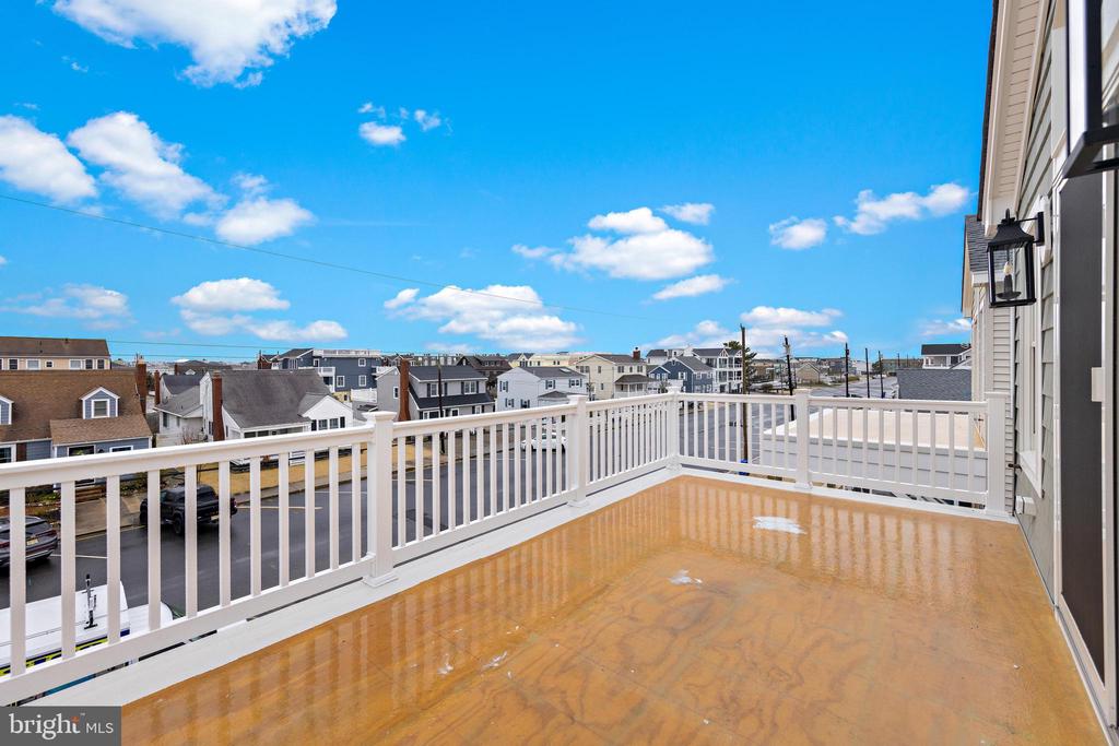 403 AMBER STREET