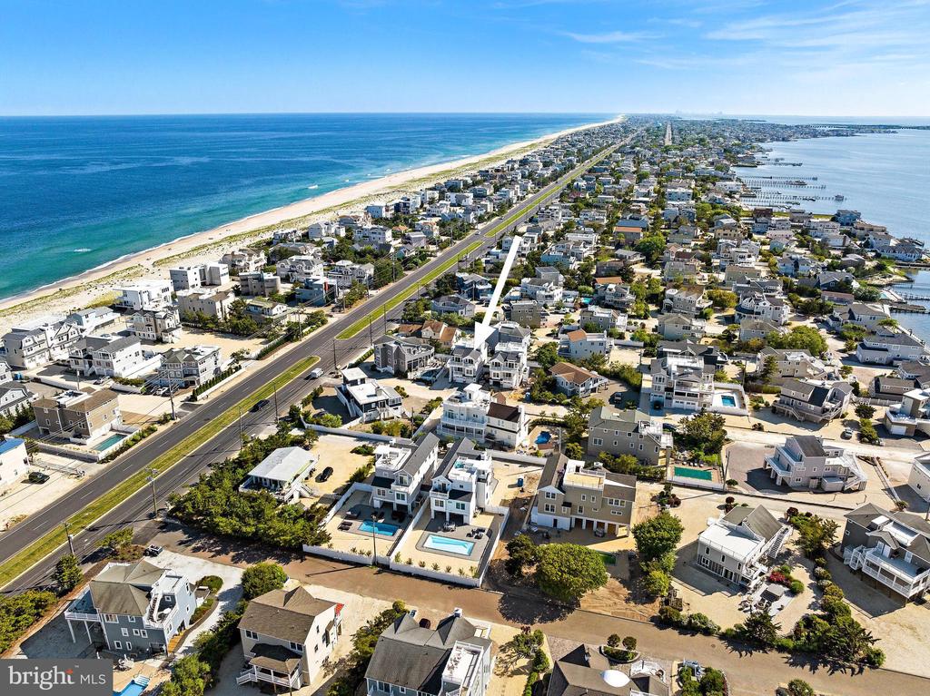 1092-B (East) LONG BEACH BOULEVARD