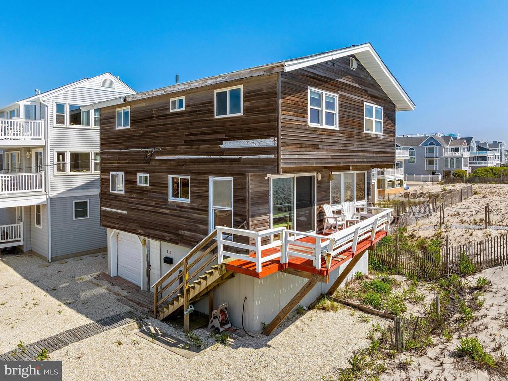 117 E SURF AVENUE