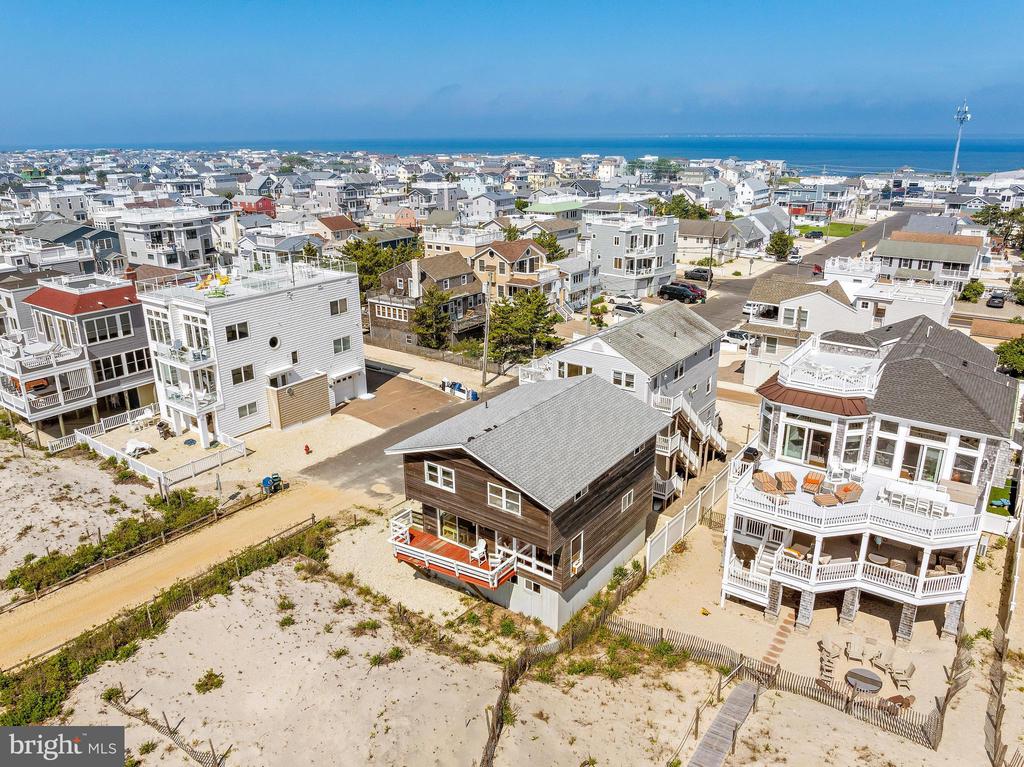 117 E SURF AVENUE
