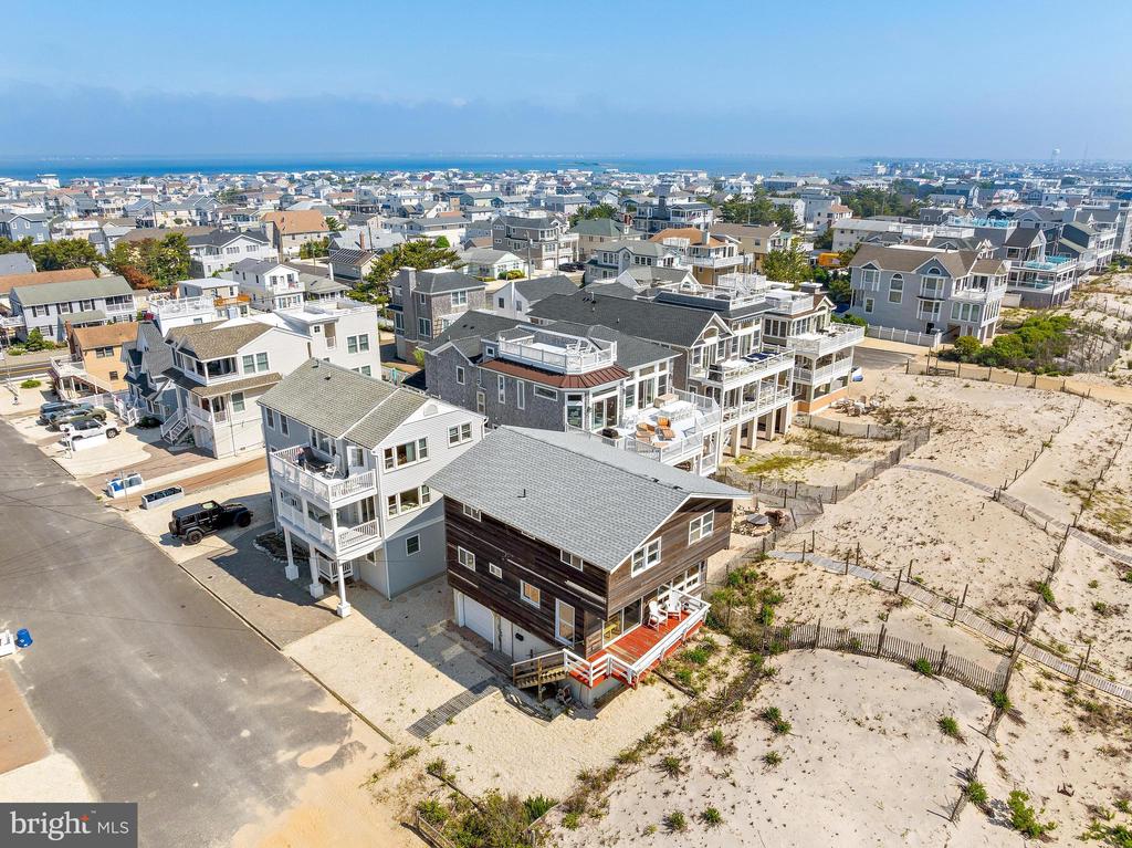 117 E SURF AVENUE