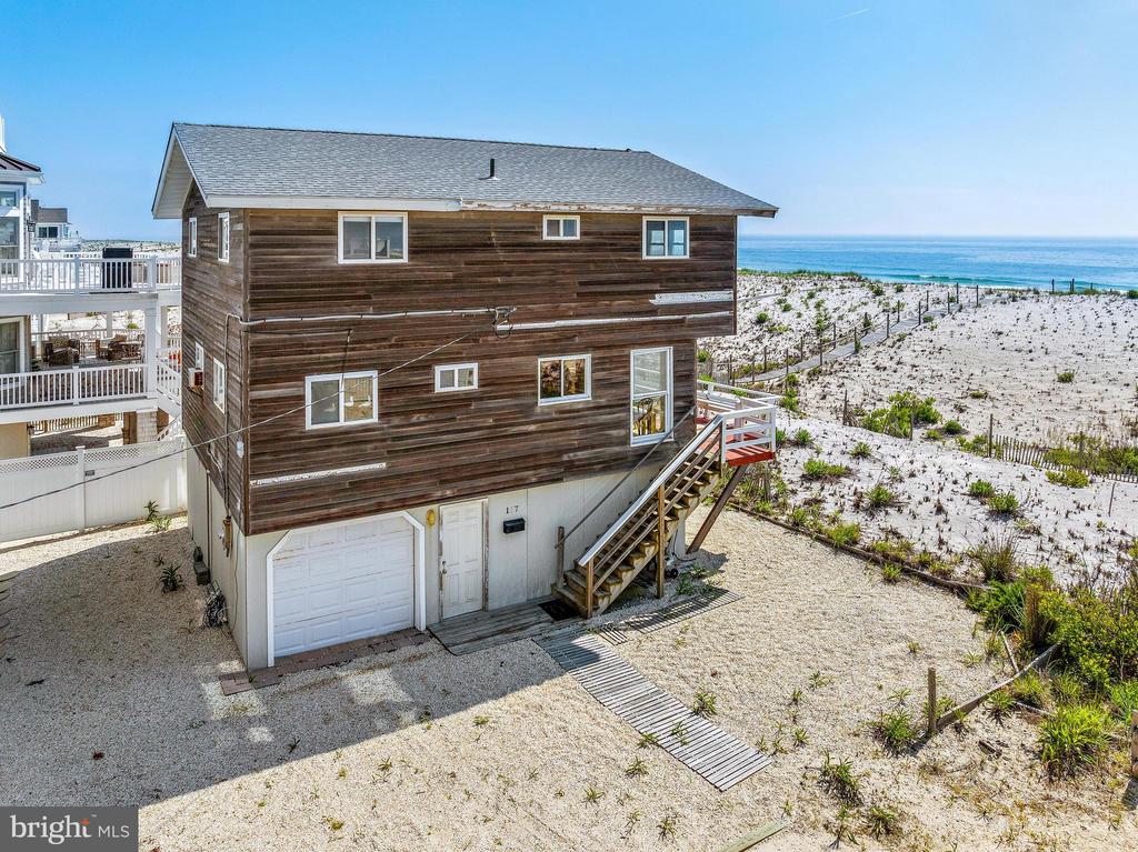 117 E SURF AVENUE