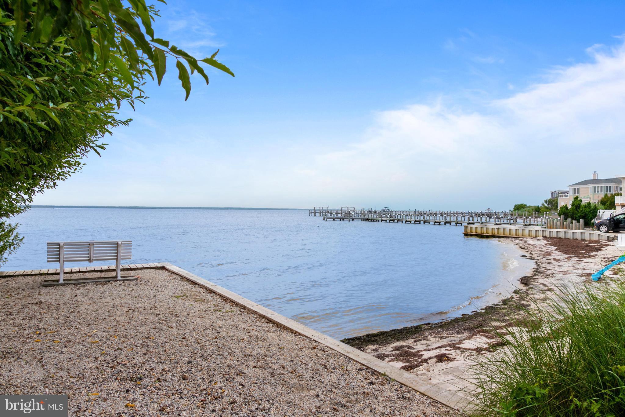 1092-B (West) LONG BEACH BOULEVARD