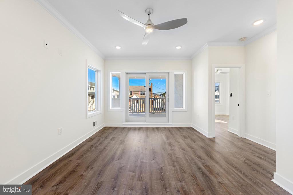 14 E 25TH STREET