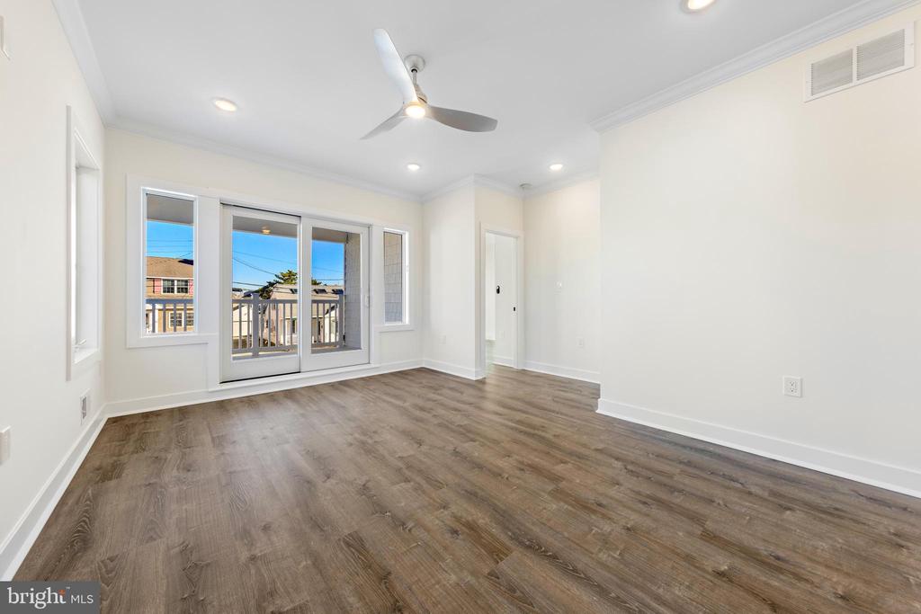 14 E 25TH STREET