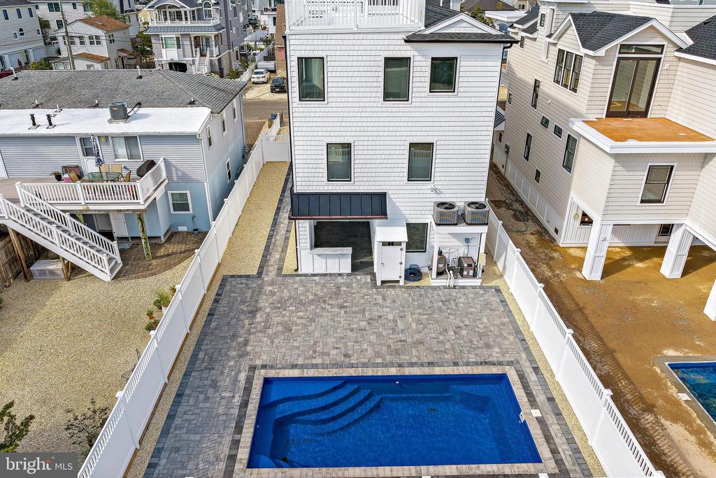 14 E 25TH STREET