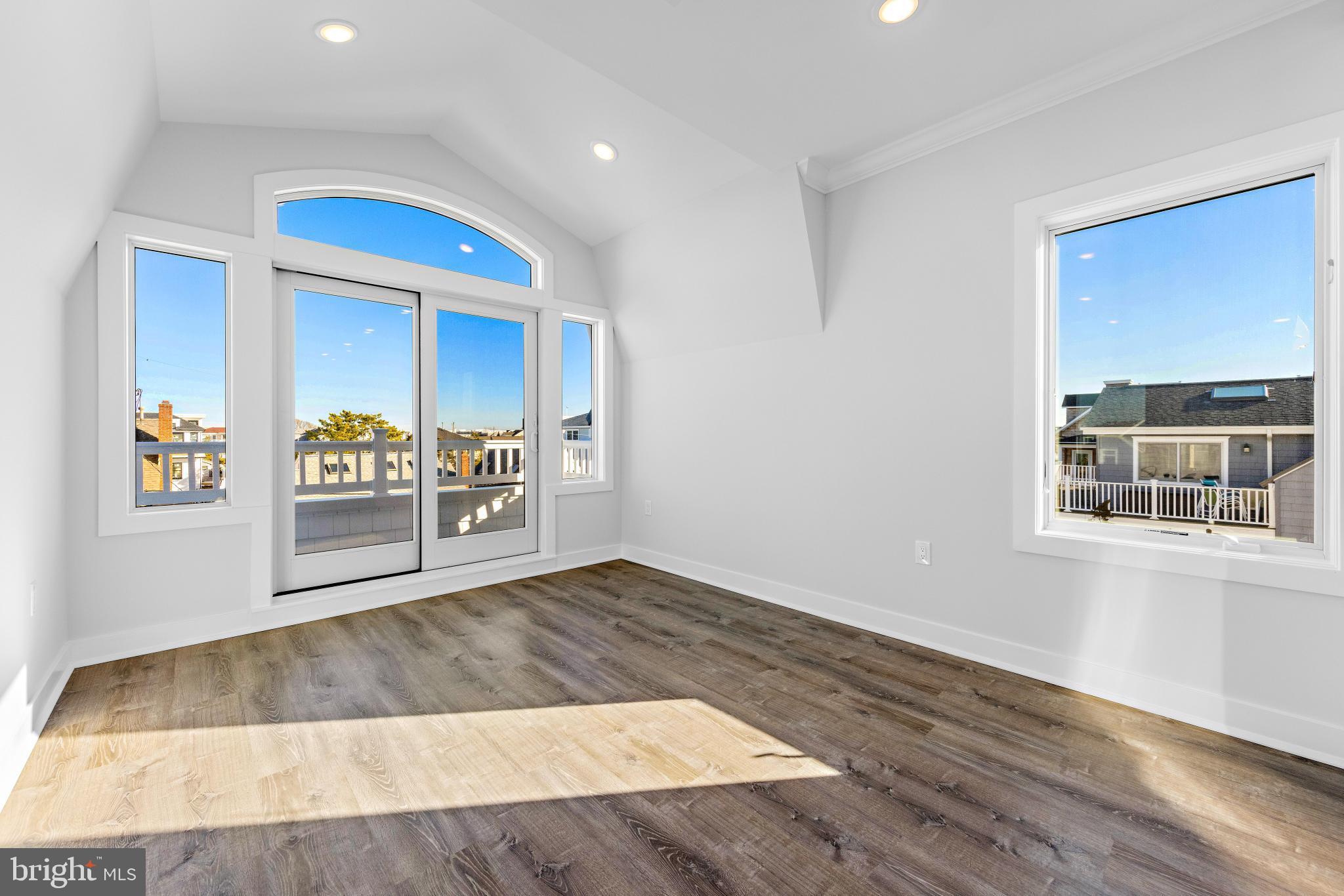 14 E 25TH STREET