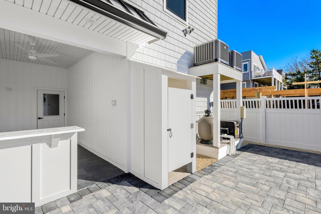 14 E 25TH STREET