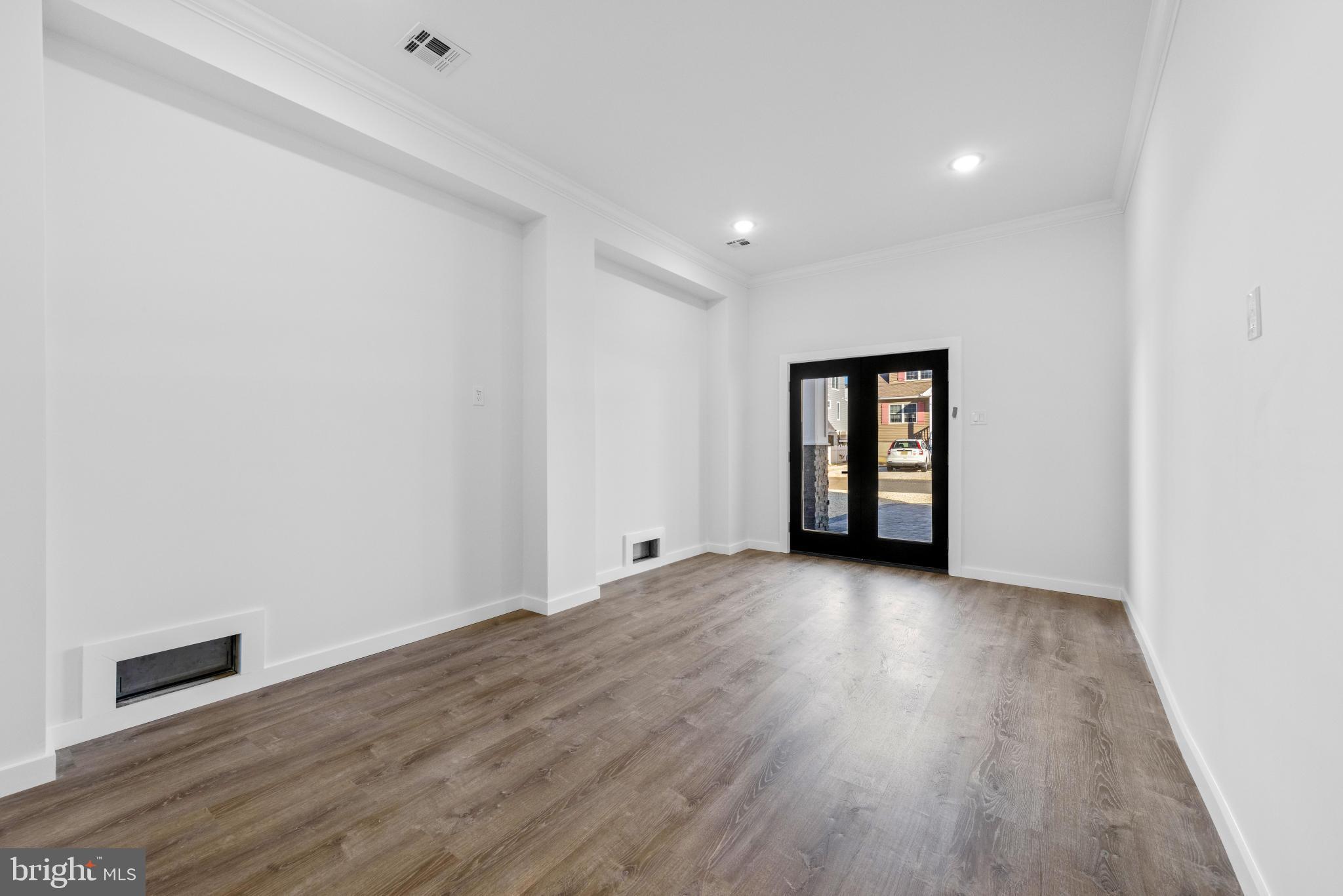14 E 25TH STREET