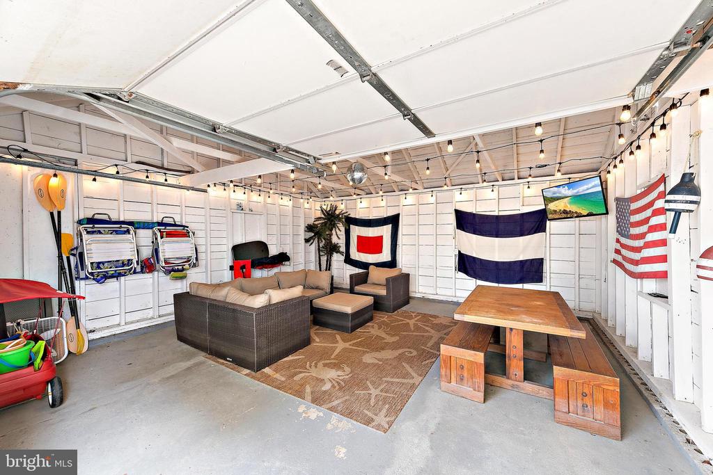 105 W 27TH STREET