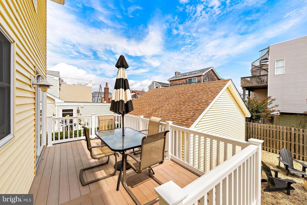 105 W 27TH STREET