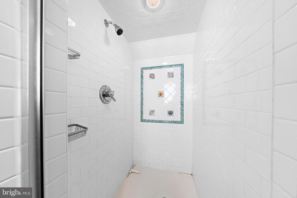 7 W 22ND STREET