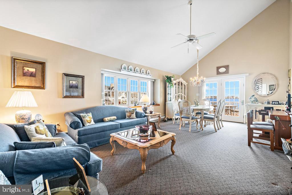 300 W 19TH STREET