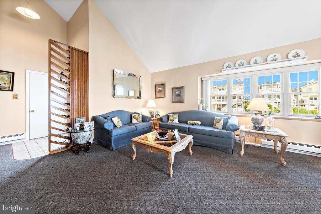 300 W 19TH STREET