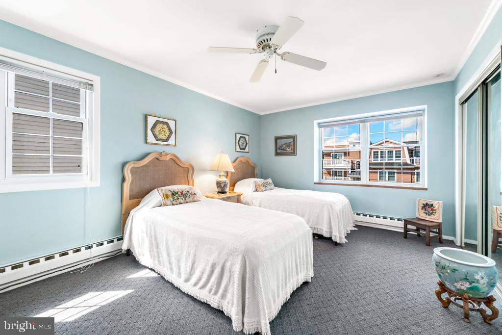 300 W 19TH STREET