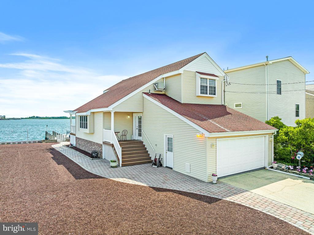 300 W 19TH STREET