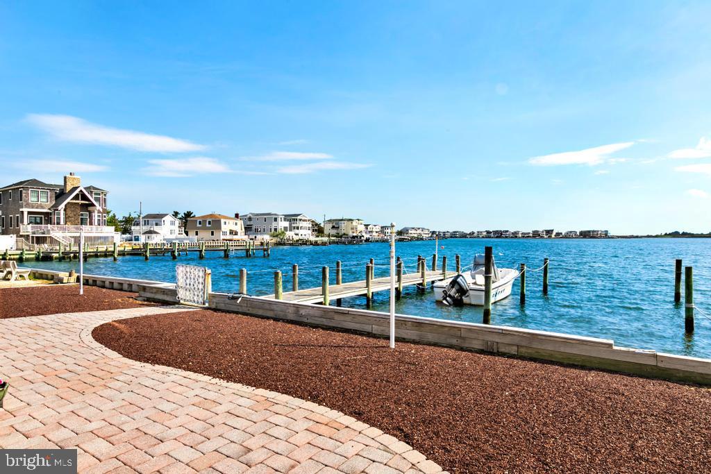 300 W 19TH STREET