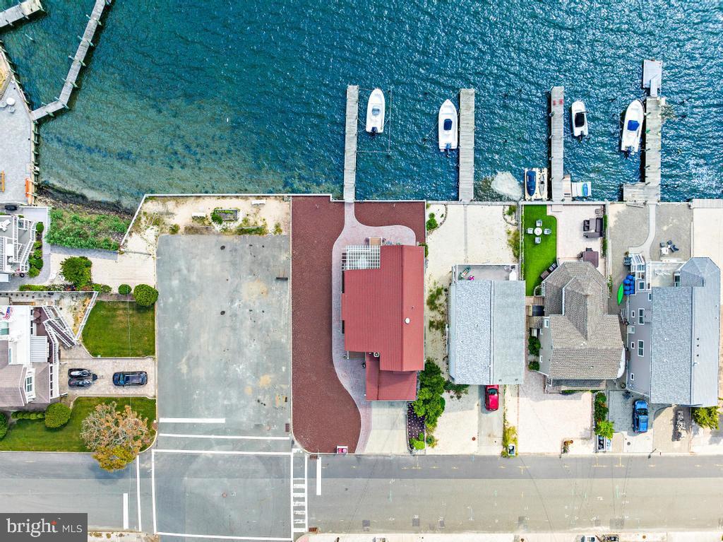 300 W 19TH STREET