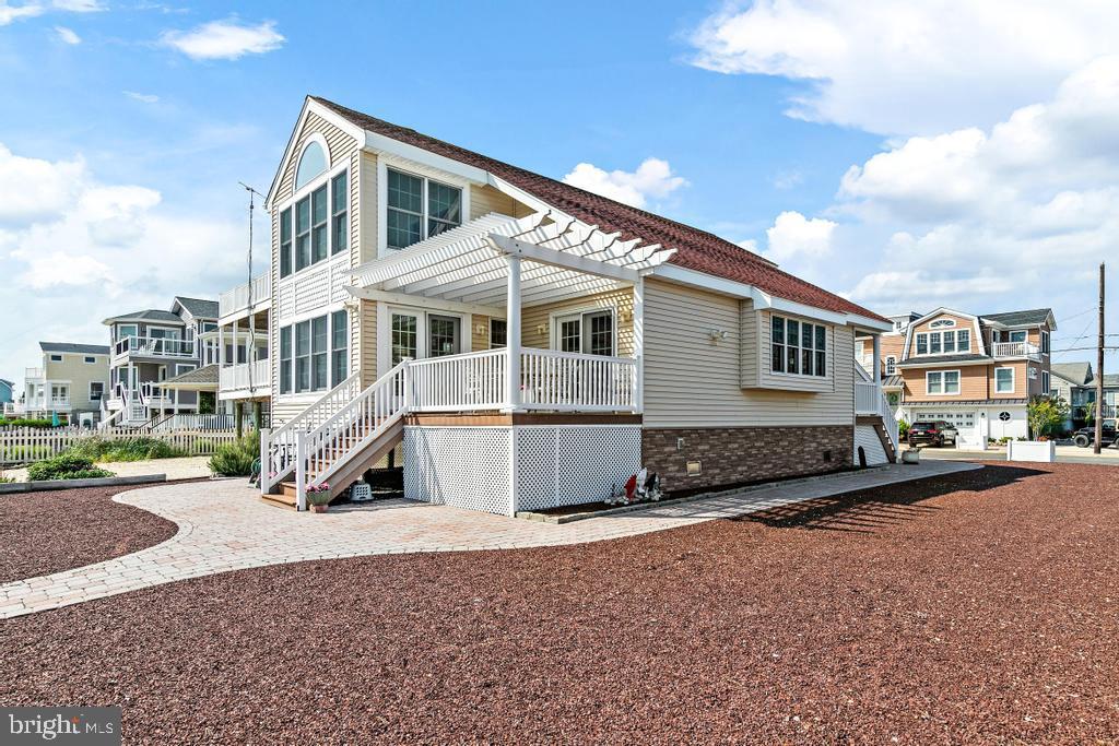 300 W 19TH STREET