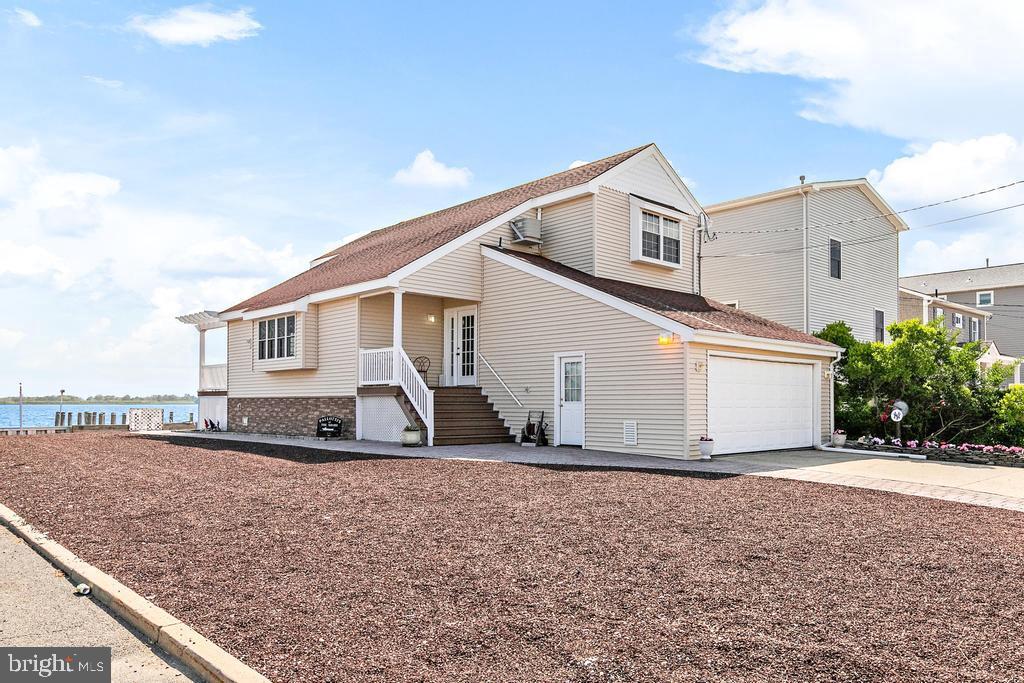 300 W 19TH STREET