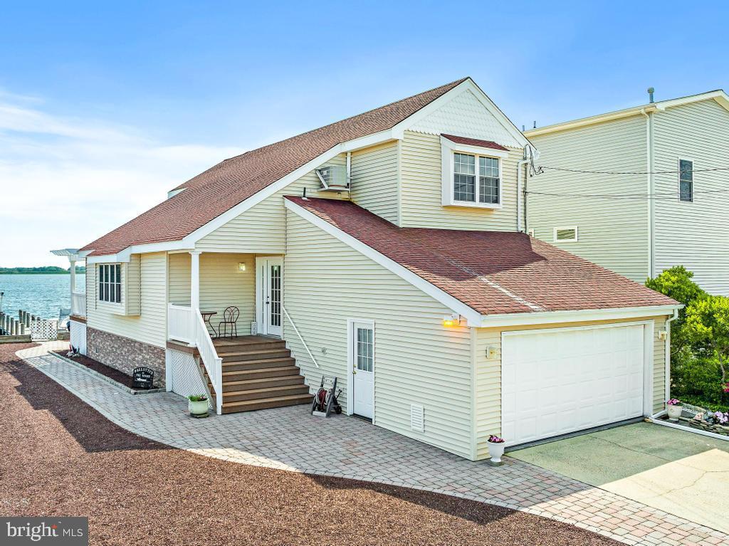 300 W 19TH STREET