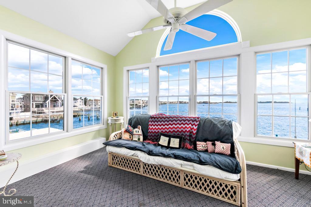 300 W 19TH STREET