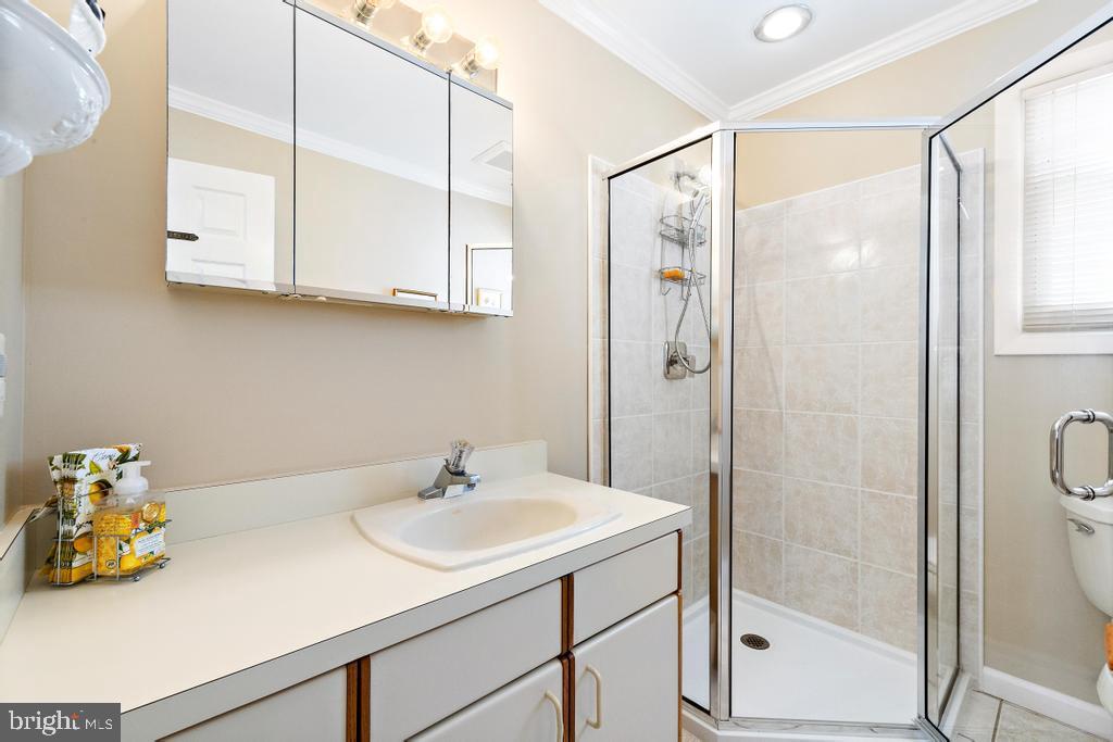 300 W 19TH STREET