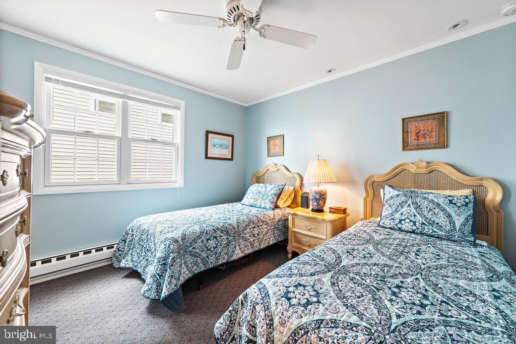 300 W 19TH STREET