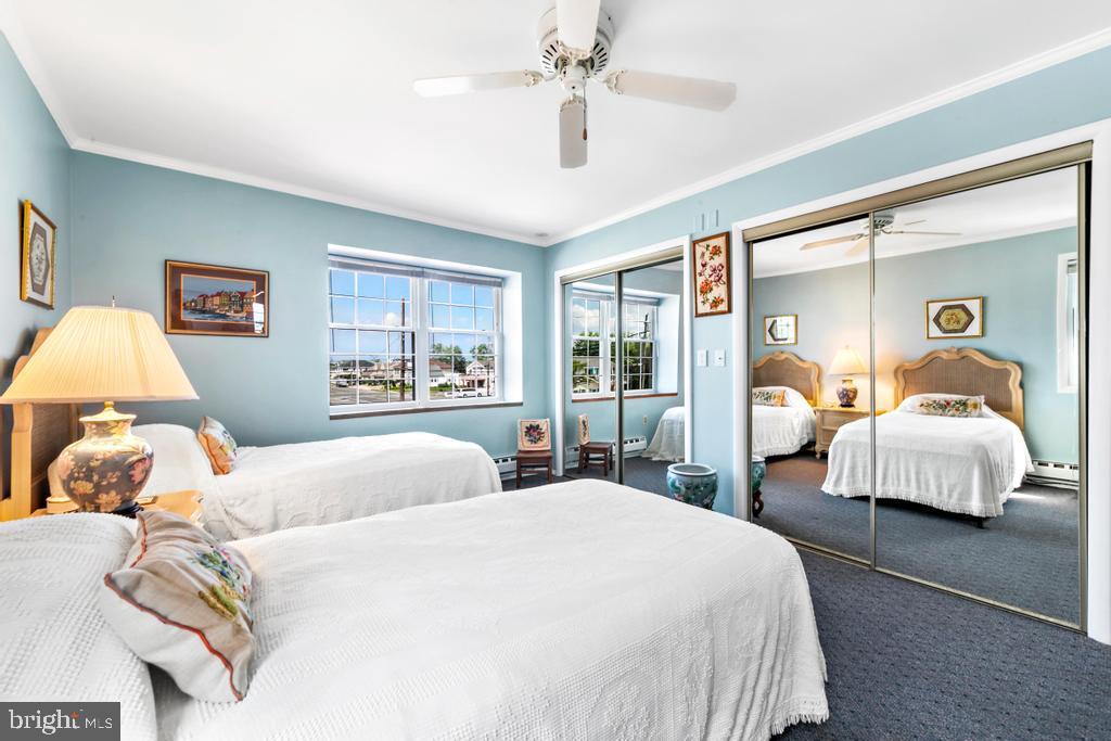 300 W 19TH STREET
