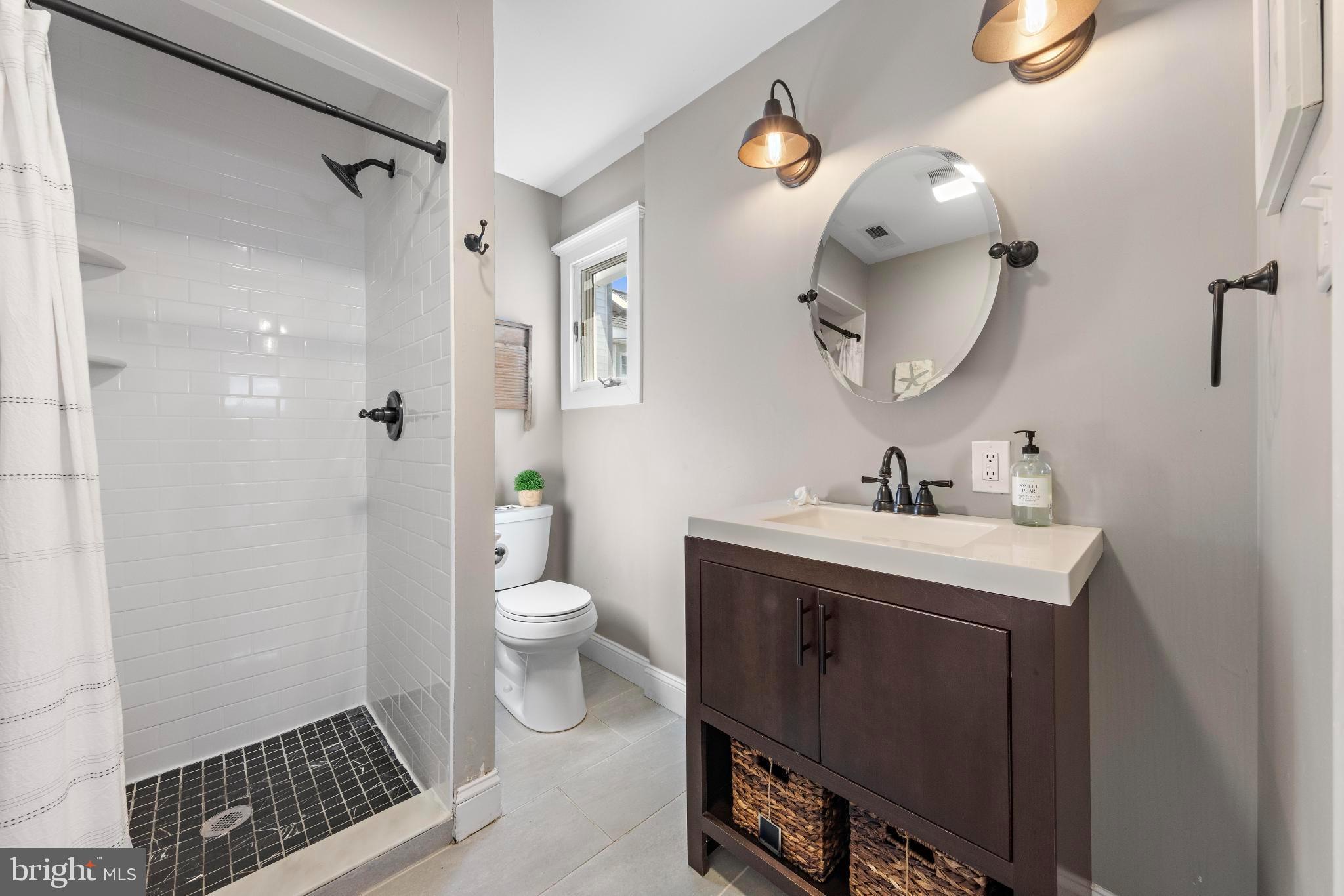 253 W 21ST STREET