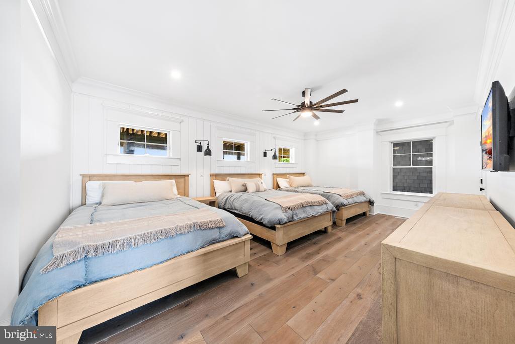 6715 OCEAN BOULEVARD