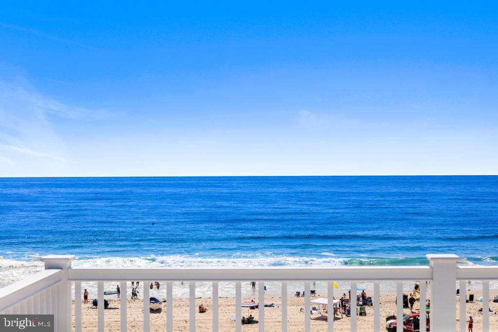 6715 OCEAN BOULEVARD