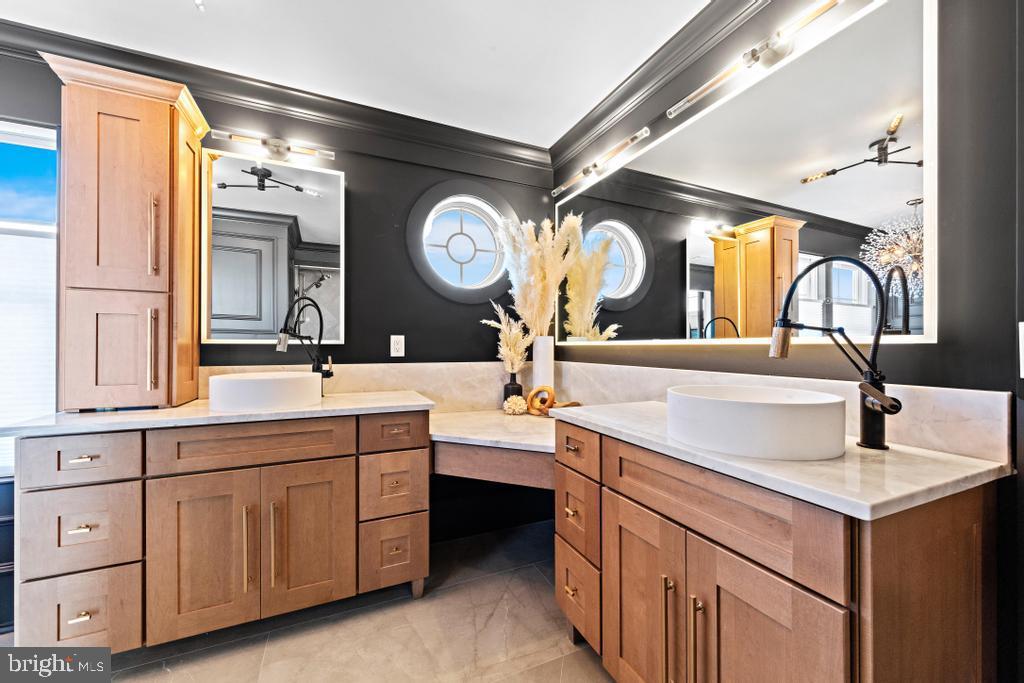 6715 OCEAN BOULEVARD