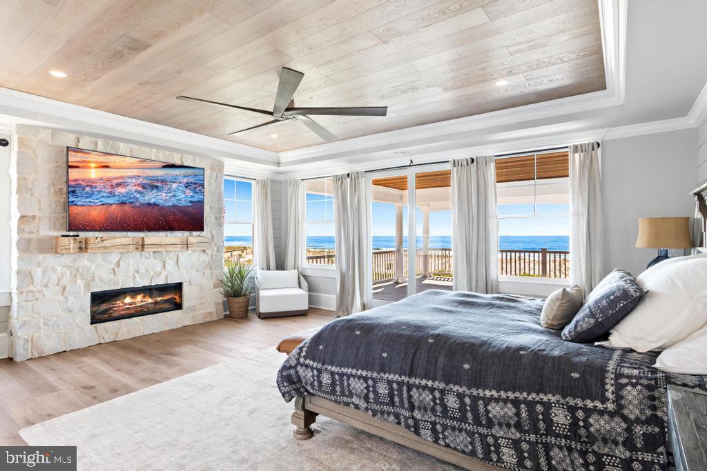 6715 OCEAN BOULEVARD