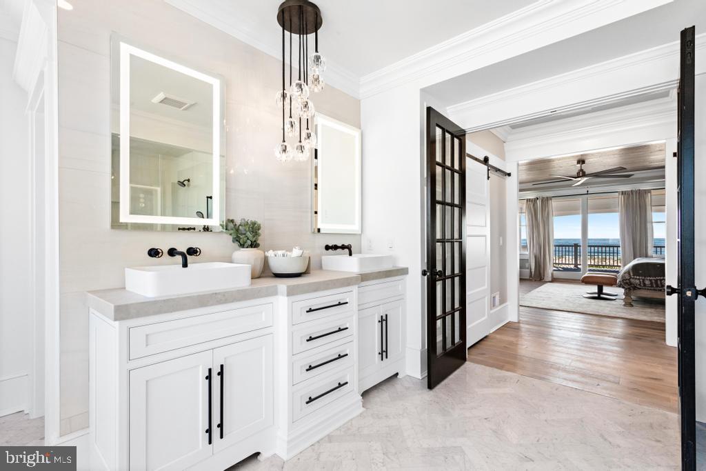 6715 OCEAN BOULEVARD