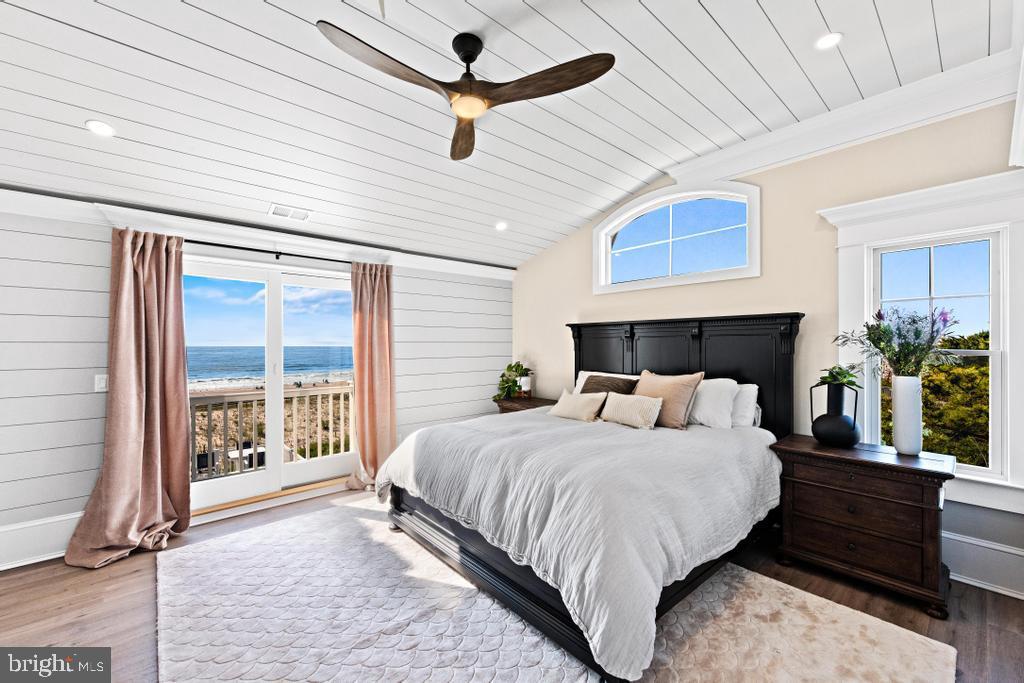 6715 OCEAN BOULEVARD