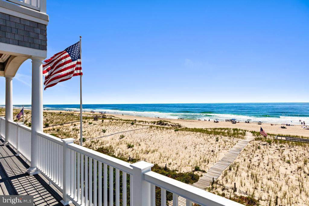 6715 OCEAN BOULEVARD