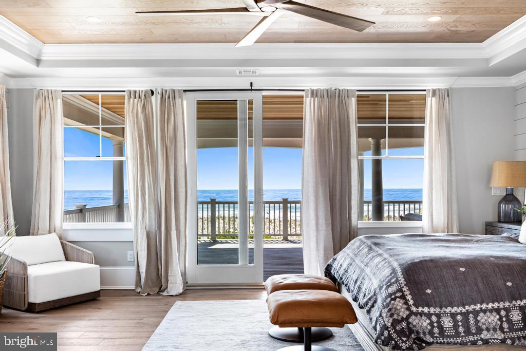 6715 OCEAN BOULEVARD