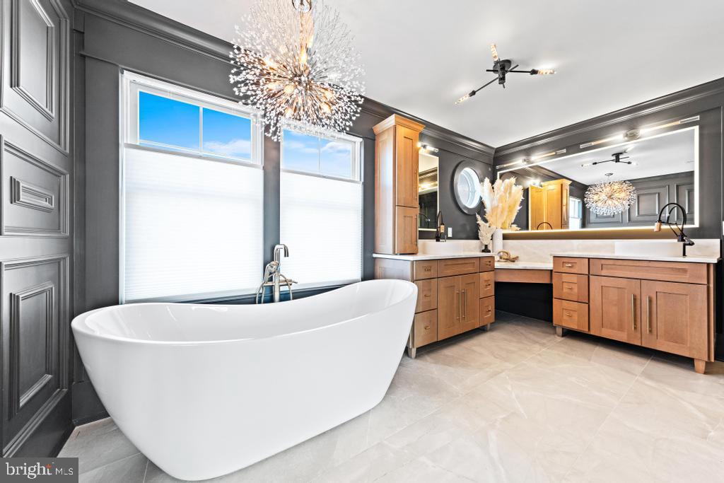 6715 OCEAN BOULEVARD