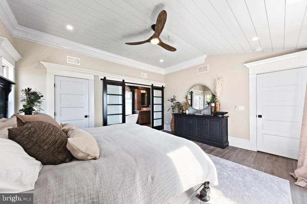 6715 OCEAN BOULEVARD